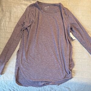 Gap athletic long sleeve shirt